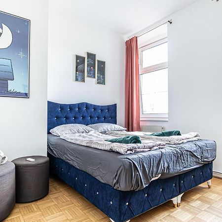 Near Schoenbrunn - Economy Rooms In Shared Apartment At Meidling Train Station Wien Eksteriør billede
