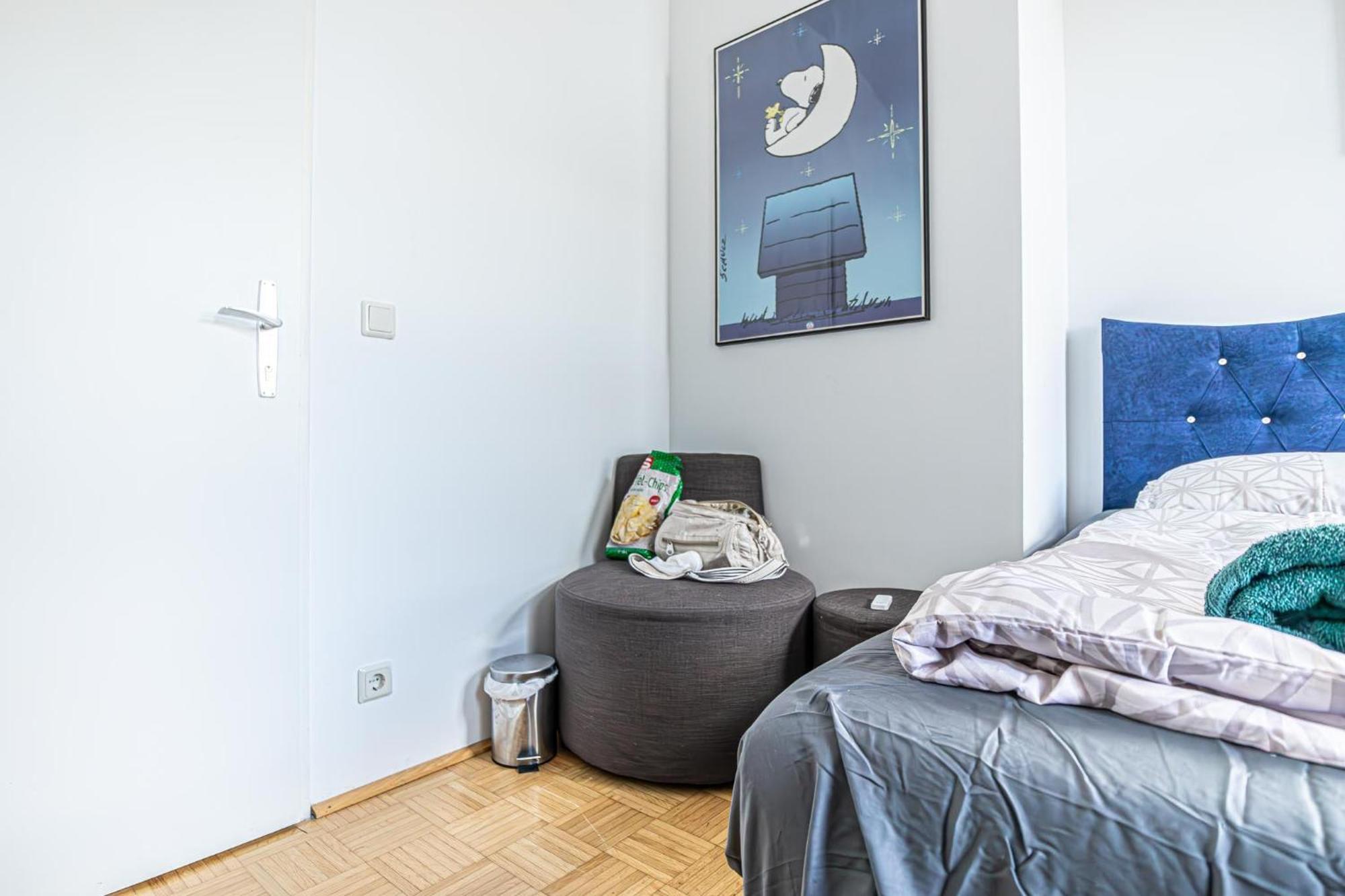 Near Schoenbrunn - Economy Rooms In Shared Apartment At Meidling Train Station Wien Eksteriør billede