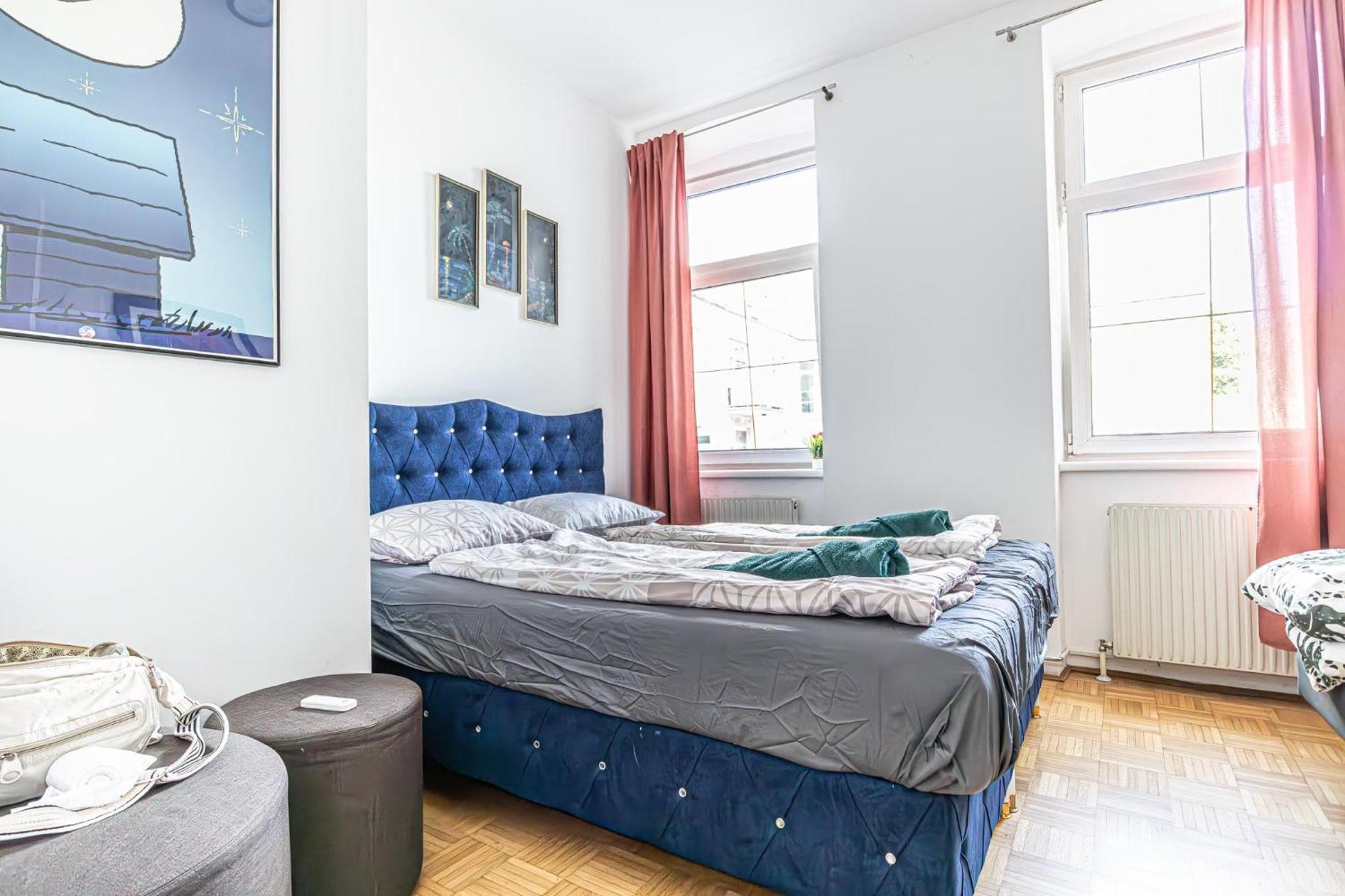 Near Schoenbrunn - Economy Rooms In Shared Apartment At Meidling Train Station Wien Eksteriør billede